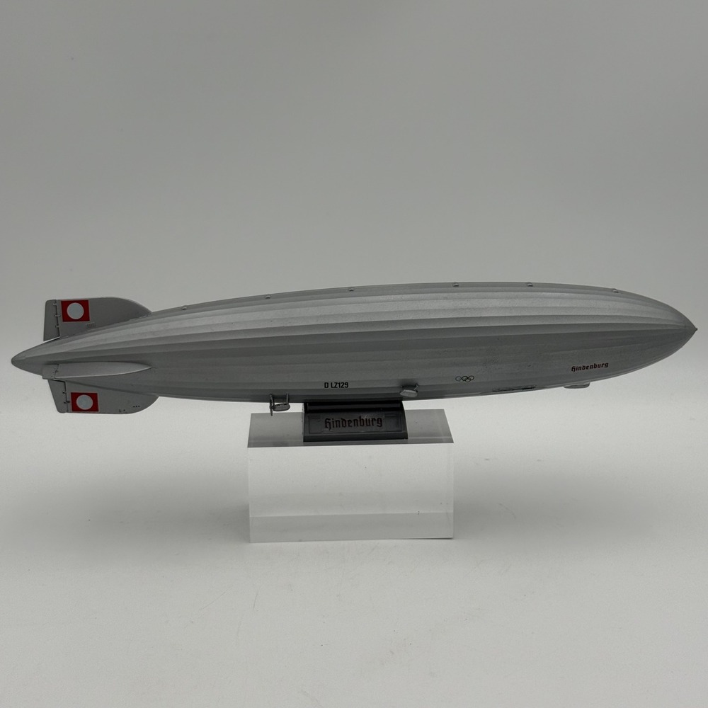 Hindenburg LZ 129 Airship Zeppelin Desktop Display Model Silver 11.5 Inch